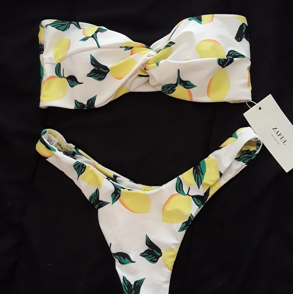 Lemon bandeau bikini